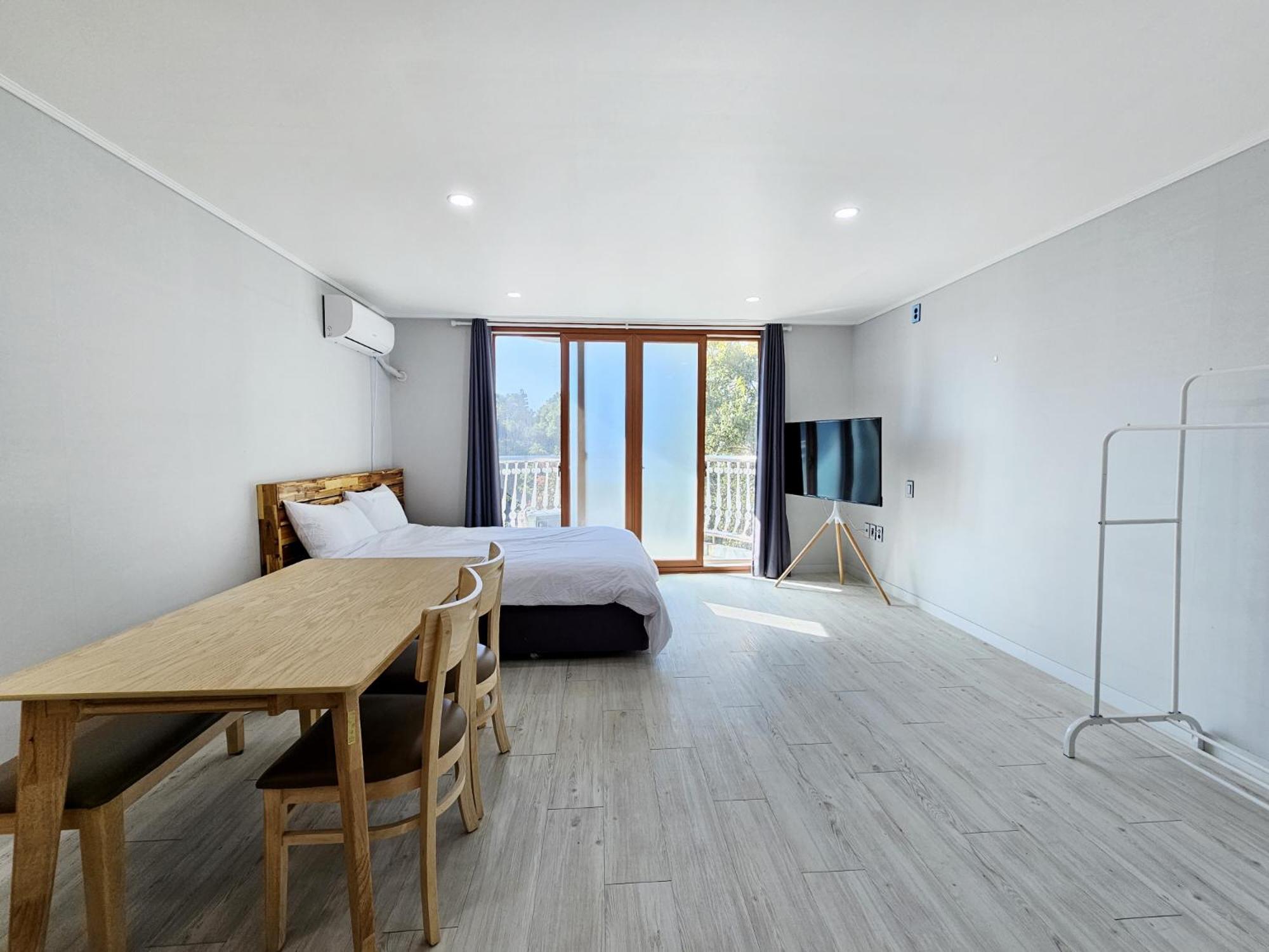 Greenside Pension Seogwipo Exterior foto